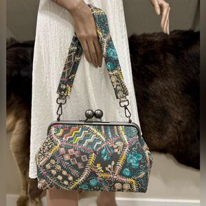 Sequin Embroidered Leather Handmade Kisslock Clutch Bag with 2 Strap Styles